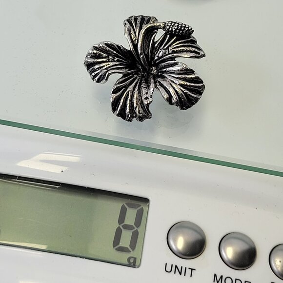 Antique Rhodium Hibiscus Brooch Medium Size Pin - Picture 7 of 7